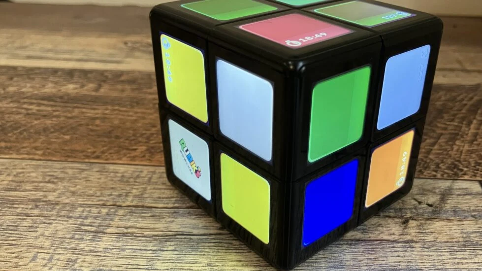 Rubik’s WOWCube adds complexity, possibility by reinventing the puzzle cube - Ars Technica