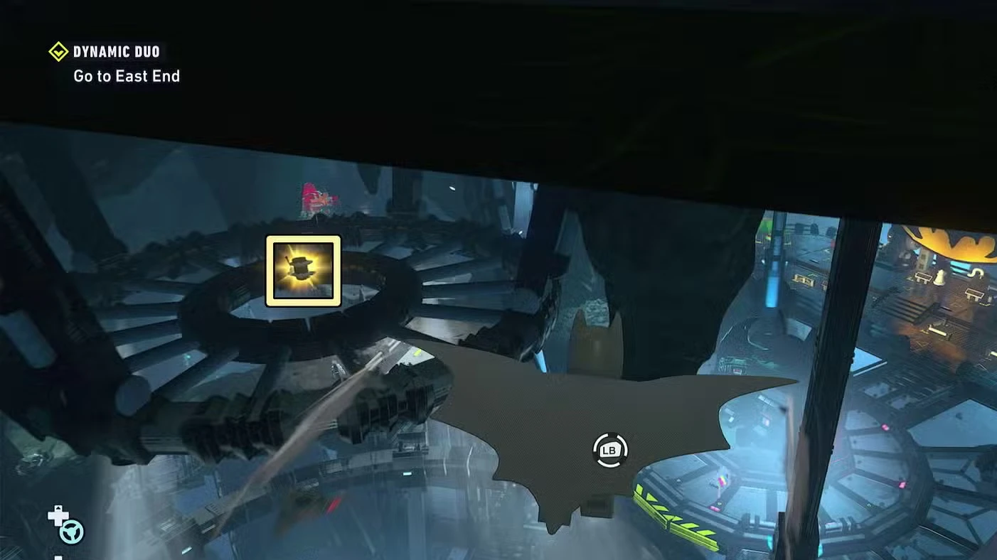 LEGO Batman Legacy of the Dark Knight Batcave Minikits & WayneTech Caches