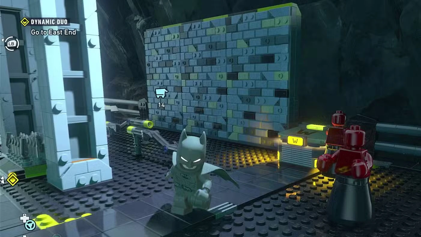 LEGO Batman Legacy of the Dark Knight Batcave Minikits & WayneTech Caches