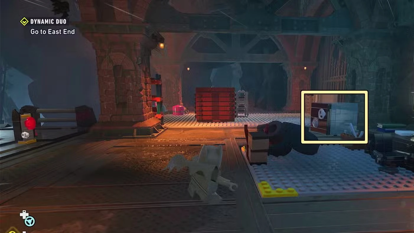 LEGO Batman Legacy of the Dark Knight Batcave Minikits & WayneTech Caches