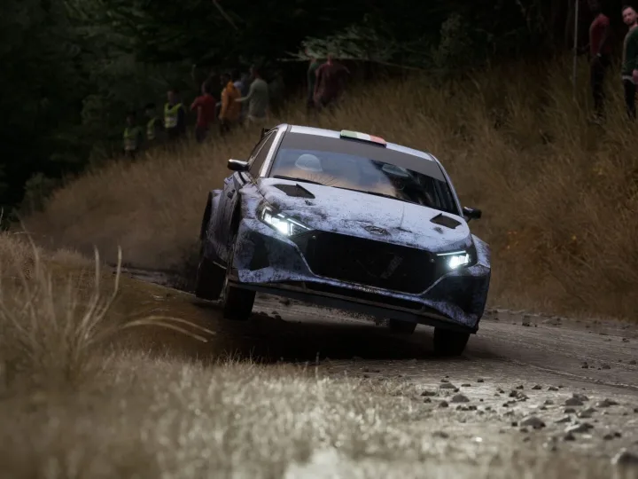 Atualização 0.5 de Assetto Corsa Rally traz novas pistas, multiplayer e mudanças na física