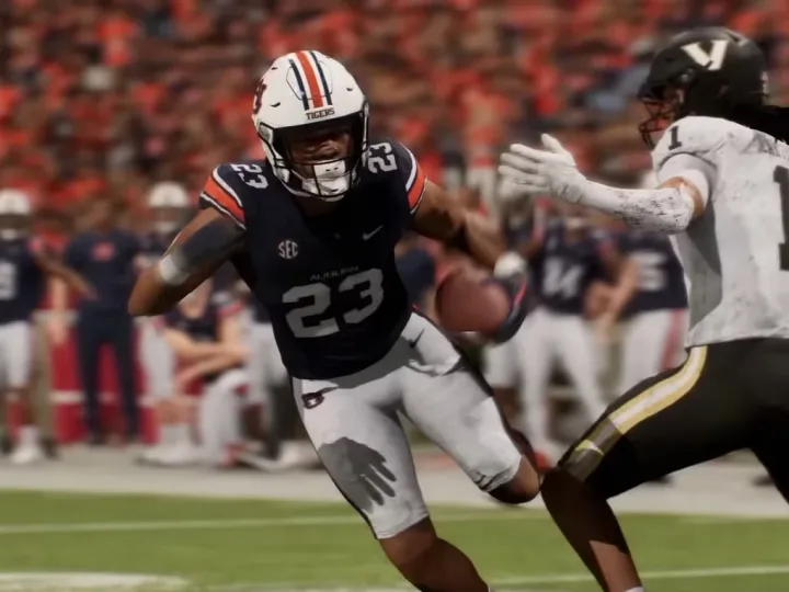 Movimentos com a bola em College Football 27
