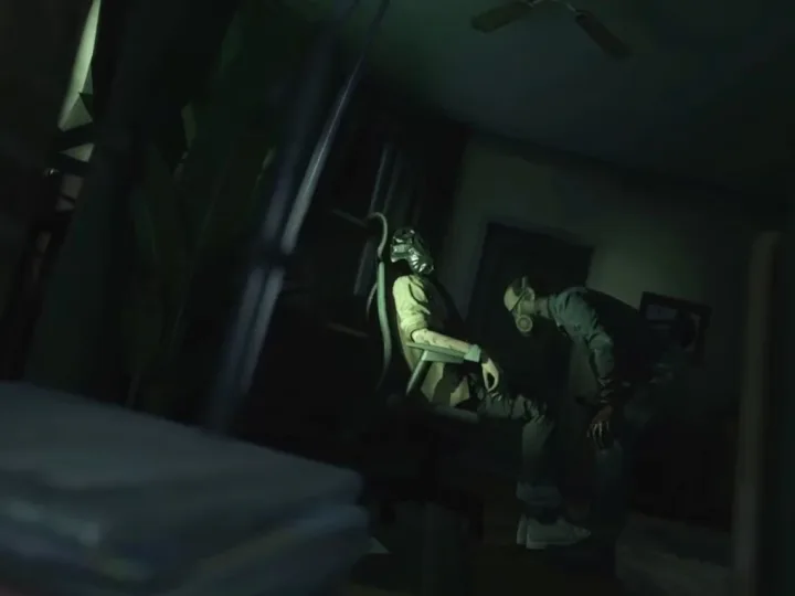 Ligar para o celular de Noah e escapar do apartamento em Unhinged